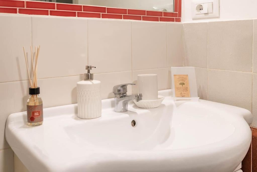 Lungaretta Studio Flat II Rome Bagian luar foto