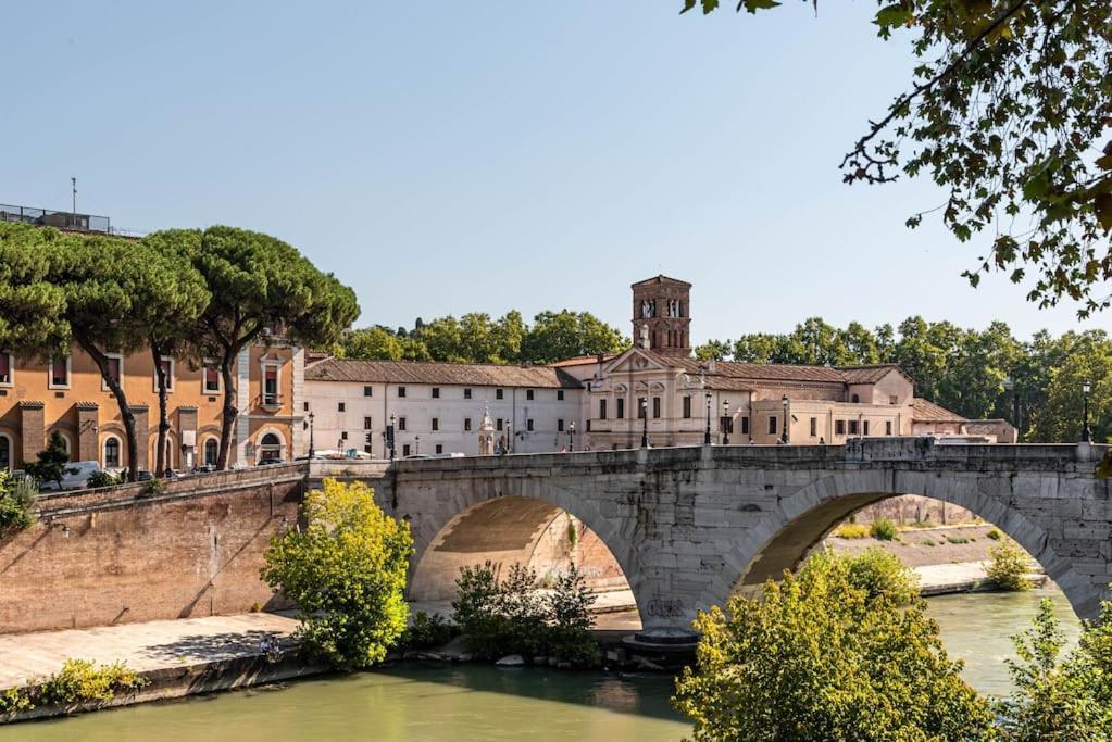 Lungaretta Studio Flat II Rome Bagian luar foto